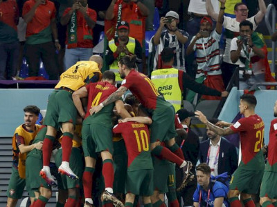 Com segundo tempo eletrizante, Portugal vence Gana por 3 a 2