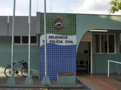 Esposa denúncia marido por chegar bêbado e portar arma de fogo