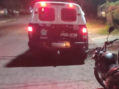 Foragido é preso ao pilotar moto sem CNH