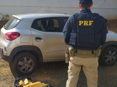 Polícia apreende veículo com carregamento de maconha na BR-262 
