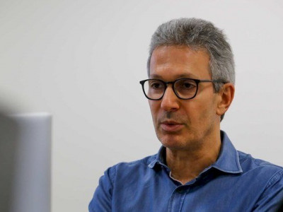 Zema envia forças de segurança para desbloquear estradas de MG