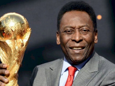 Bolsonaro decreta luto de três dias por Pelé