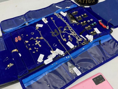 Casal é preso com drogas e mostruário de joias 