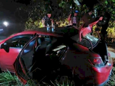 Corpos são encontrados amordaçados em porta-malas de carro