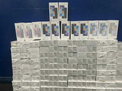 PM apreende 120 aparelhos de celulares contrabandeados em MS