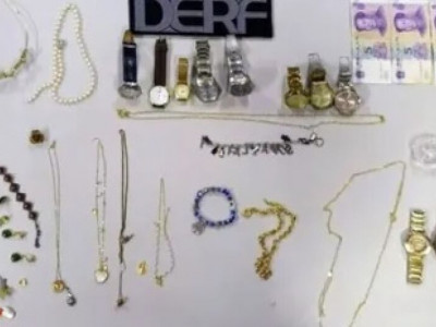 Polícia prende trio que invadia casas de luxo para furtar joias 