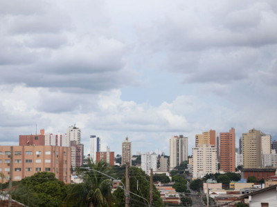 Tempo com chuvas isoladas em MS deve seguir durante a semana