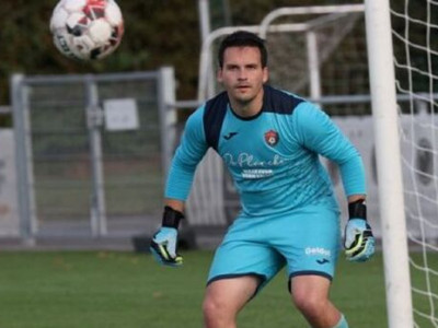 Após cobrar pênalti, goleiro de apenas 25 anos morre na Bélgica