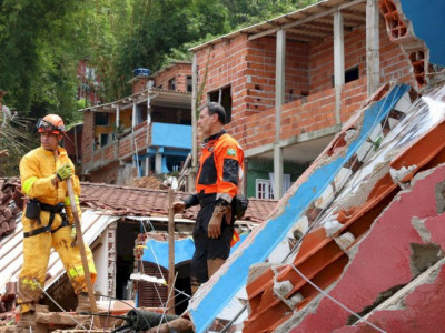 Bombeiros encontram última pessoa desaparecida em São Sebastião