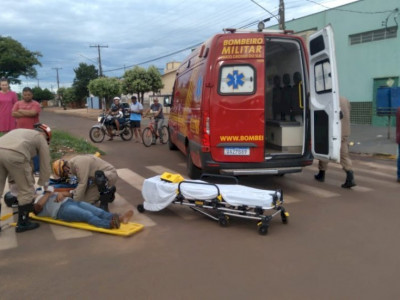 Carro e moto colidem e deixa uma pessoa ferida em Caarapó