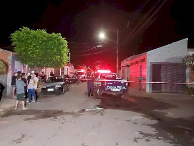 Jovem é assassinado com mais de 10 tiros dentro de casa