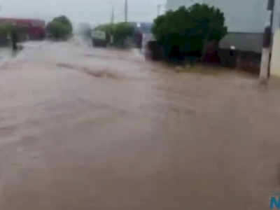Ruas de Bodoquena ficam alagadas nesta sexta-feira