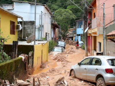 Escolas que serviram de abrigo em São Sebastião são liberadas