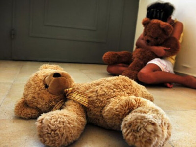 Criança de 5 anos é amarrada e estuprada em Corumbá