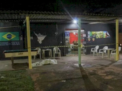 Homem de 63 anos morre em bar e suspeita é de envenenamento
