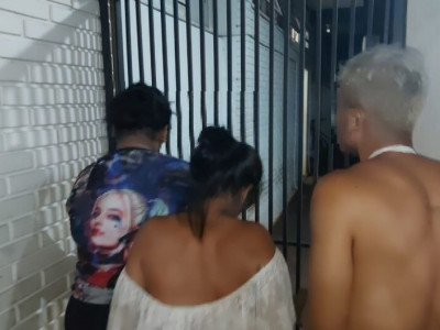 Polícia fecha a mesma 