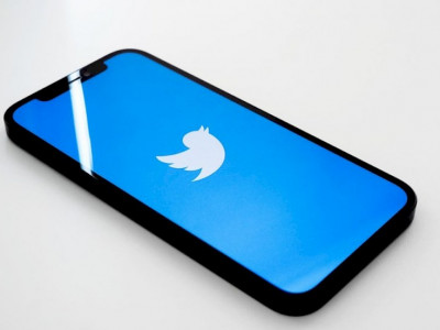 Twitter recua e começa a retirar conteúdos extremistas do ar