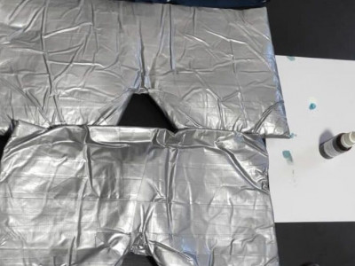 Boliviana é presa levando 4kg de cocaína em cuecas falsas