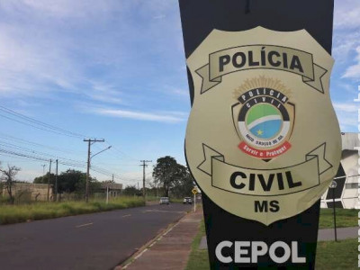 Família é amarrada, tem moto e joias levadas por bandidos