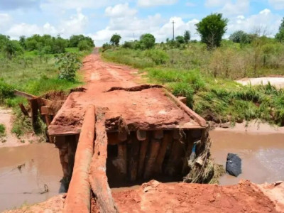 Homem é encontrado morto em córrego próximo a assentamentos