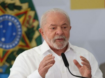 Lula anuncia medidas para carros populares nesta quinta