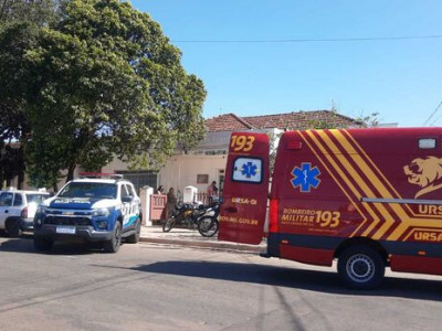 Mãe de aluno é esfaqueada na porta da escola em Campo Grande