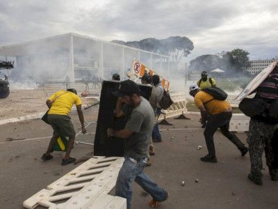 Moraes vota por tornar réus mais 250 investigados pelo 8/1