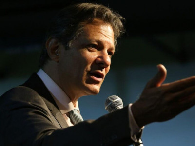 Programa para carro popular é de curto prazo, diz Haddad