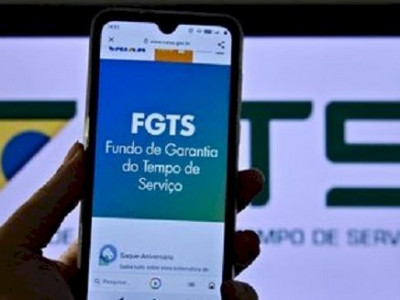 Saque-aniversário do FGTS mais que dobra em 2 anos; governo estuda acabar com a medida