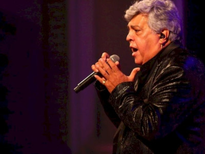 Sidney Magal sofreu sangramento no cérebro, diz boletim médico