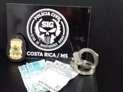 Atendente furta mil reais e esconde em rolo de papel higiênico