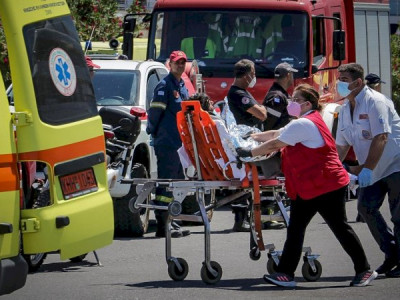 Embarcação naufraga na Grécia e mata ao menos 59 pessoas