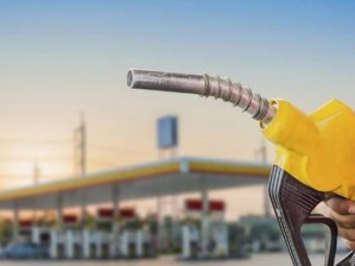 Gasolina deve ficar R$ 0,34 mais cara a partir de hoje com volta de impostos