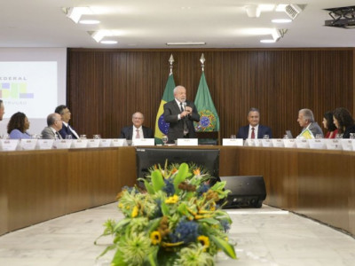 Lula pede agilidade na nomeação de aliados do governo