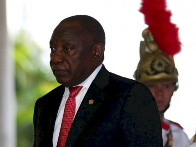 Presidente da África do Sul inicia missão de paz em Kiev 