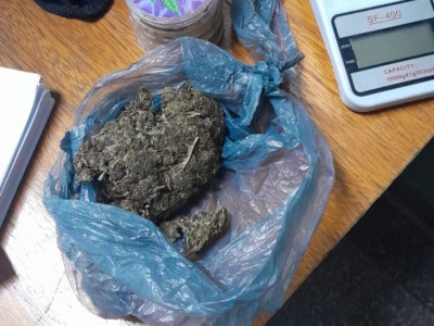 Trio é preso após algazarra e uso de maconha em ônibus