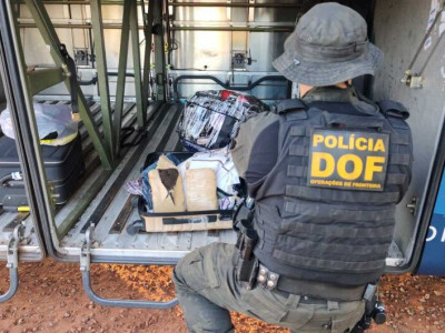 Mulher é presa na MS-289 com haxixe que entregaria em Dourados
