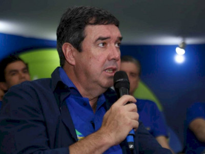 Riedel viaja à Califórnia para encontro sobre economia verde