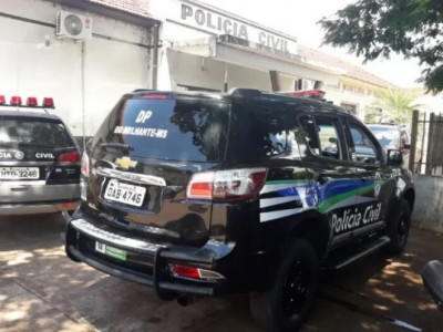 Mulheres são flagradas com carro furtado em rodovia federal
