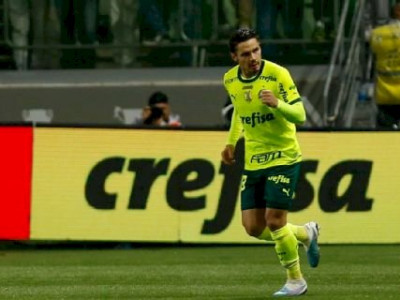 Palmeiras vence o Vasco e mantém vice-liderança do Brasileirão