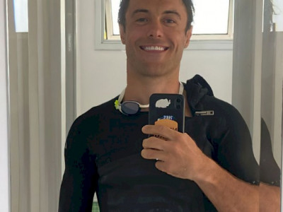 Ator Kayky Brito recebe alta da UTI e está consciente 