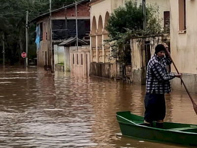 Com avanço de frente fria, RS permanece em alerta para temporais