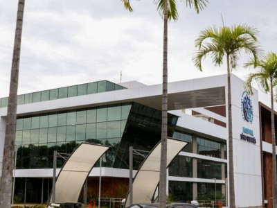 Lula passa por cirurgia no quadril em hospital de Brasília 