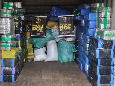DOF apreende mais de 2,2 toneladas de drogas, recupera dois veículos roubados e recaptura foragido da justiça