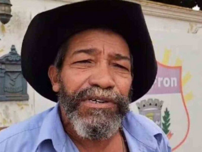 Idoso confundido com 