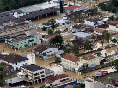 Santa Catarina permanece em alerta para temporais