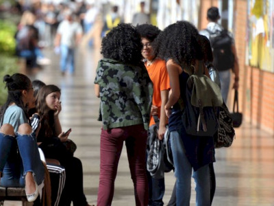 Senado aprova ampliação da Lei de Cotas e inclui quilombolas