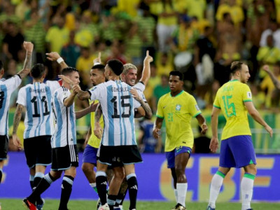 Eliminatórias: Brasil perde de 1 a 0 para Argentina no Maracanã