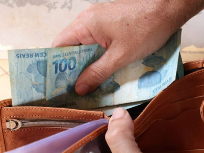 Governo de MS anuncia pagamento de salário de novembro e 13º