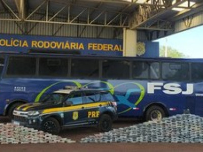 PRF apreende 493 Kg de cocaína em Miranda (MS)